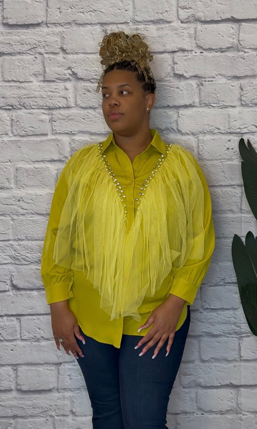 Feminine Frame Blouse • Curve