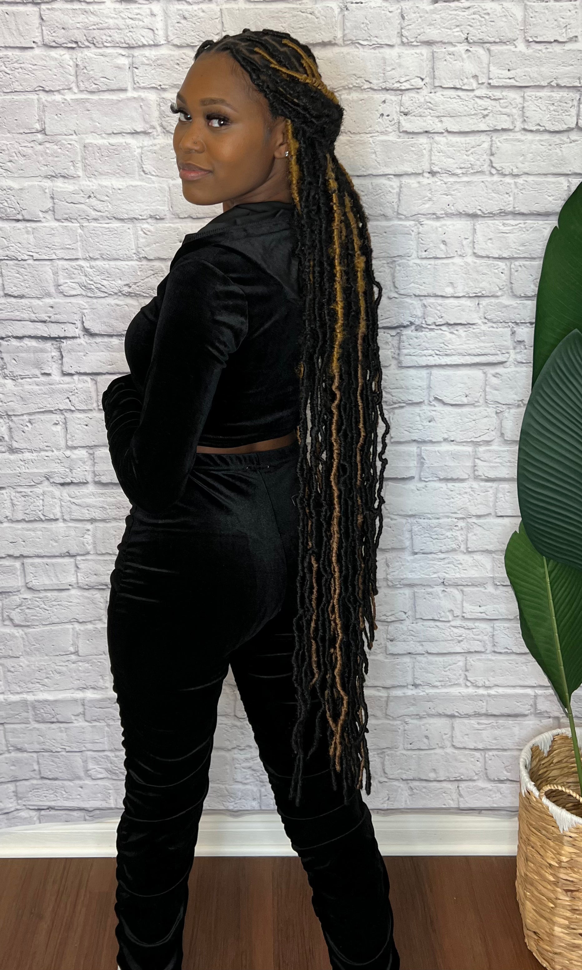 Top Notch Velour Set | Women's Contemporary Clothing Boutique Top Notch Velour Set | Women's Contemporary Clothing Boutique